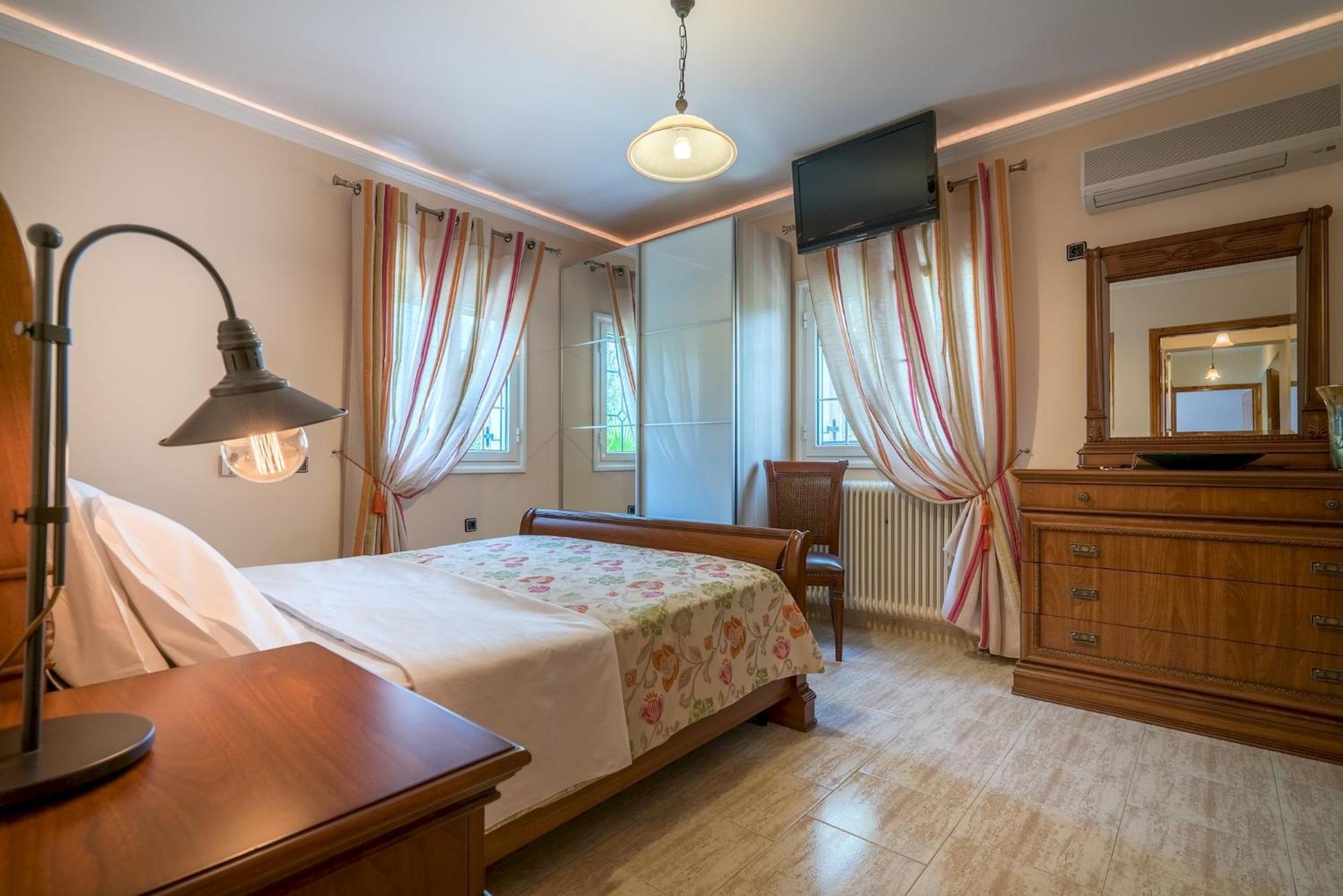 Eleonas Villa Fiolitis Bagian luar foto