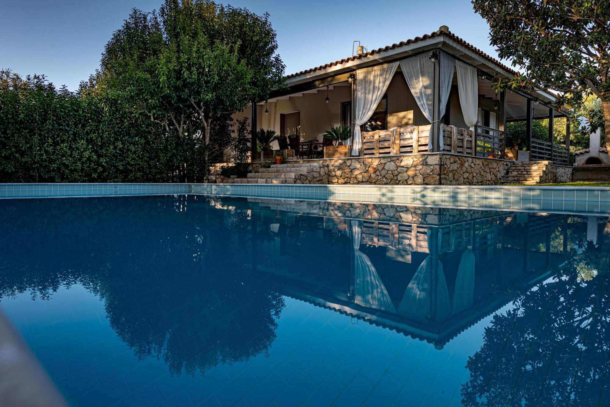 Eleonas Villa Fiolitis Bagian luar foto